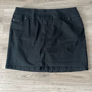 Elegant Black Mini Skort